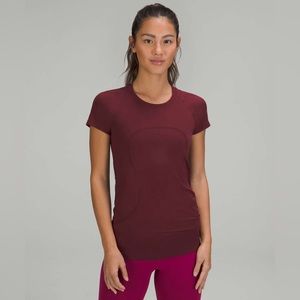 Lululemon athletica swiftly short sleeve full length  in Cassis burgundy size 6